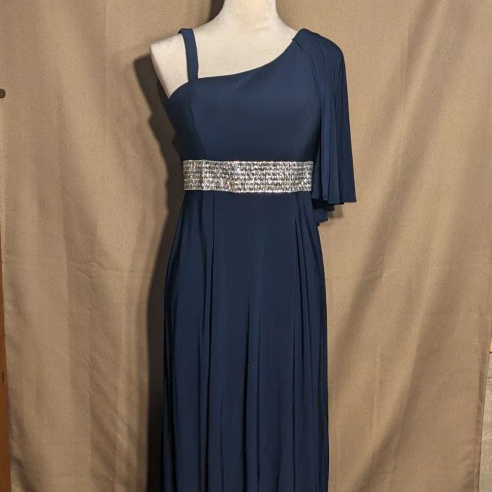 Elegant Navy Blue Evening Dress